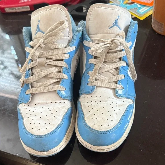 Jordan Kids Sneakers in Blue and White - Picture 1 of 7